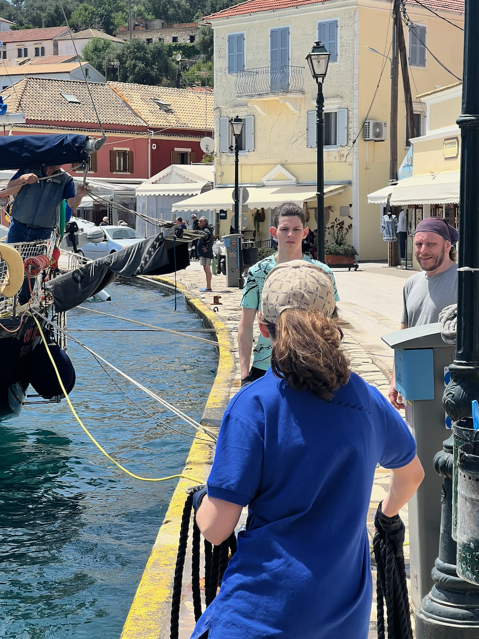 Швартовка в порту Паксос — морской лагерь НавиКлуб